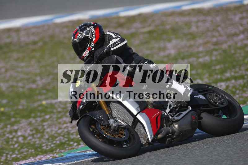 /Archiv-2024/02 29.01.-02.02.2024 Moto Center Thun Jerez/Gruppe gruen-green/6